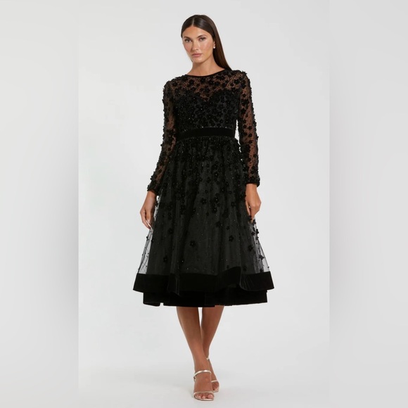 Mac Duggal Dresses & Skirts - Mac Duggal Black Embellished Long Sleeve Cocktail Dress
